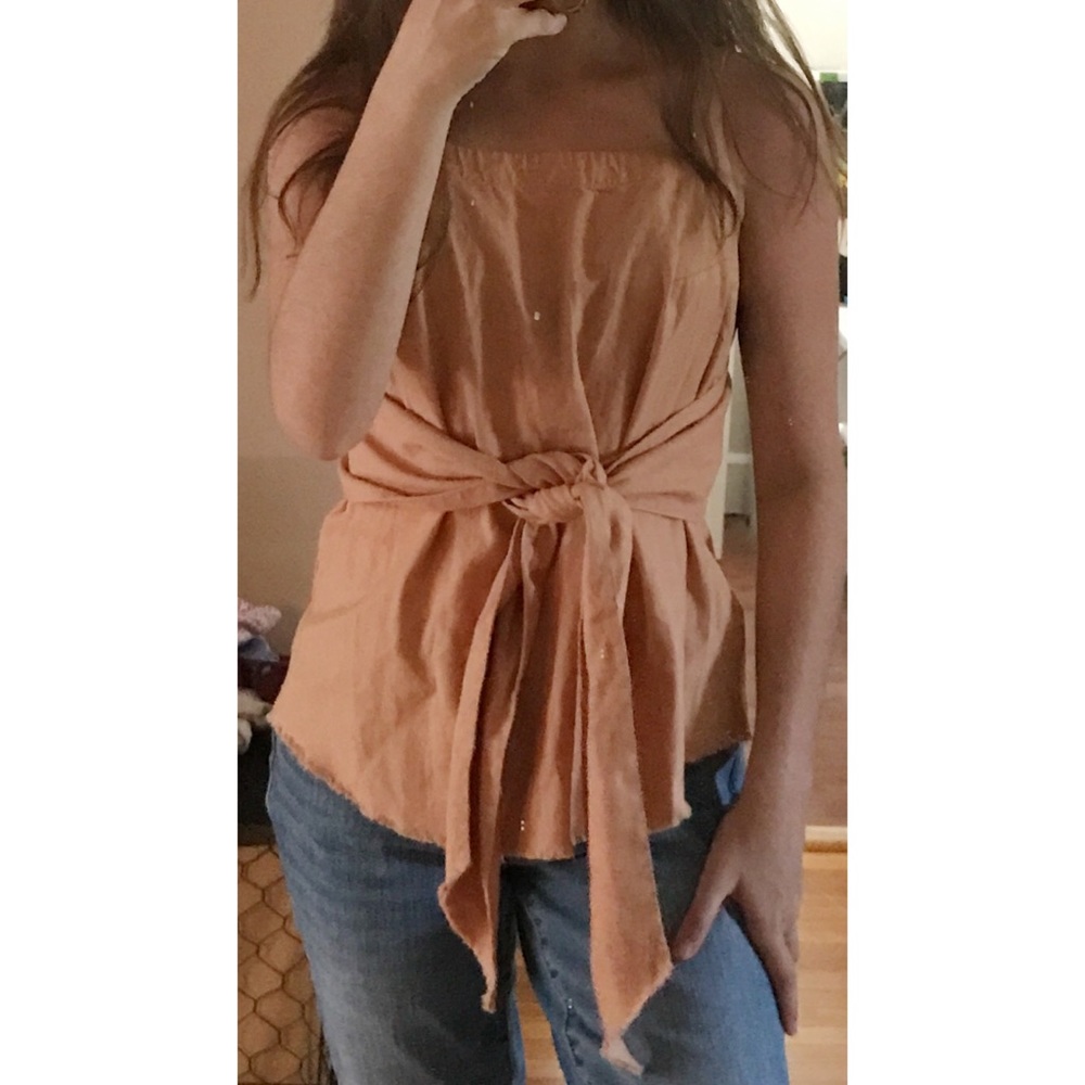 Peach colored Tank-top